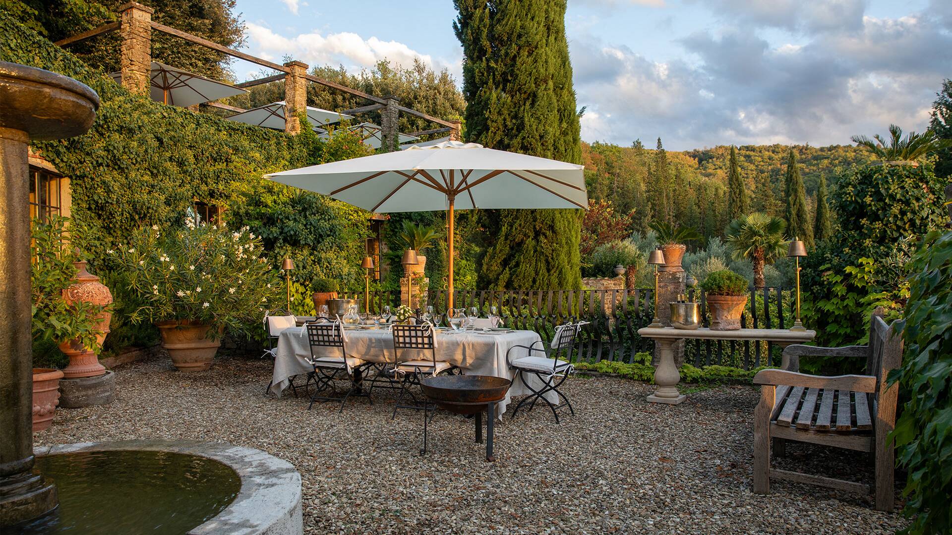 Limonaia, al fresco dining table